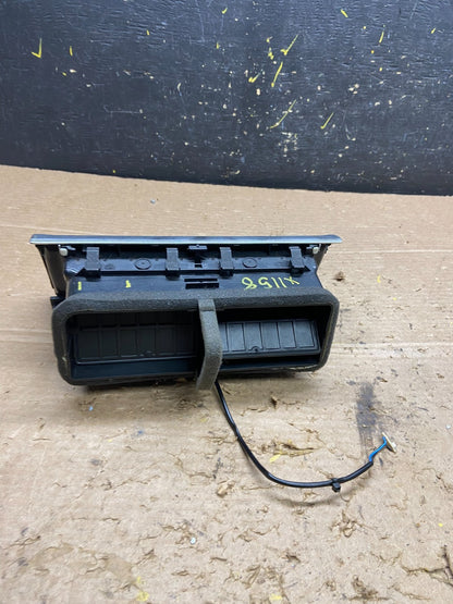 2007 to 2015 AudI Q7 Center Dashboard Air Vent OEM x1158 DG3