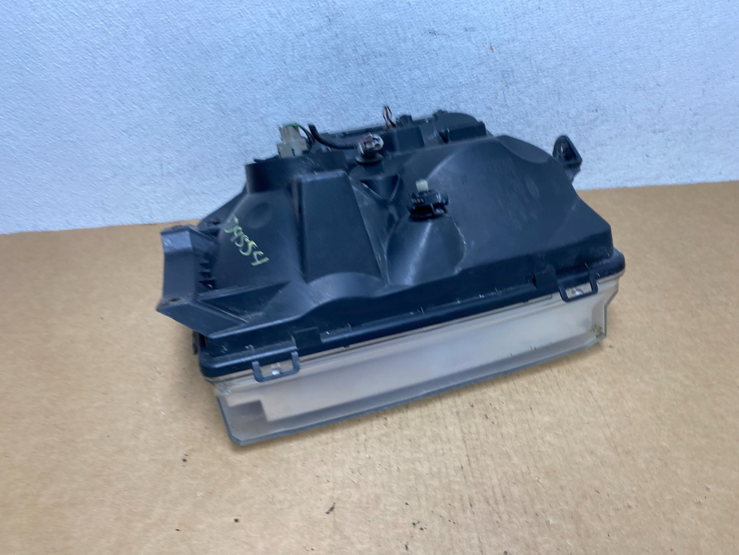 2008-2014 Ford Econoline E150 E250 E350 Left Driver LH Headlight AD4554 DW7