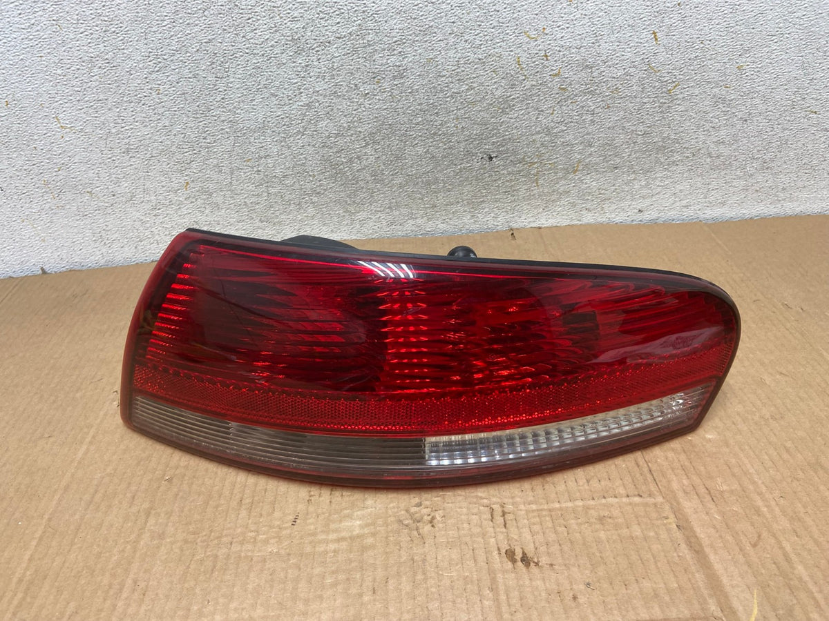 2001-2006 Chrysler Sebring Convertible Right Side Tail Light AI6950 LK0