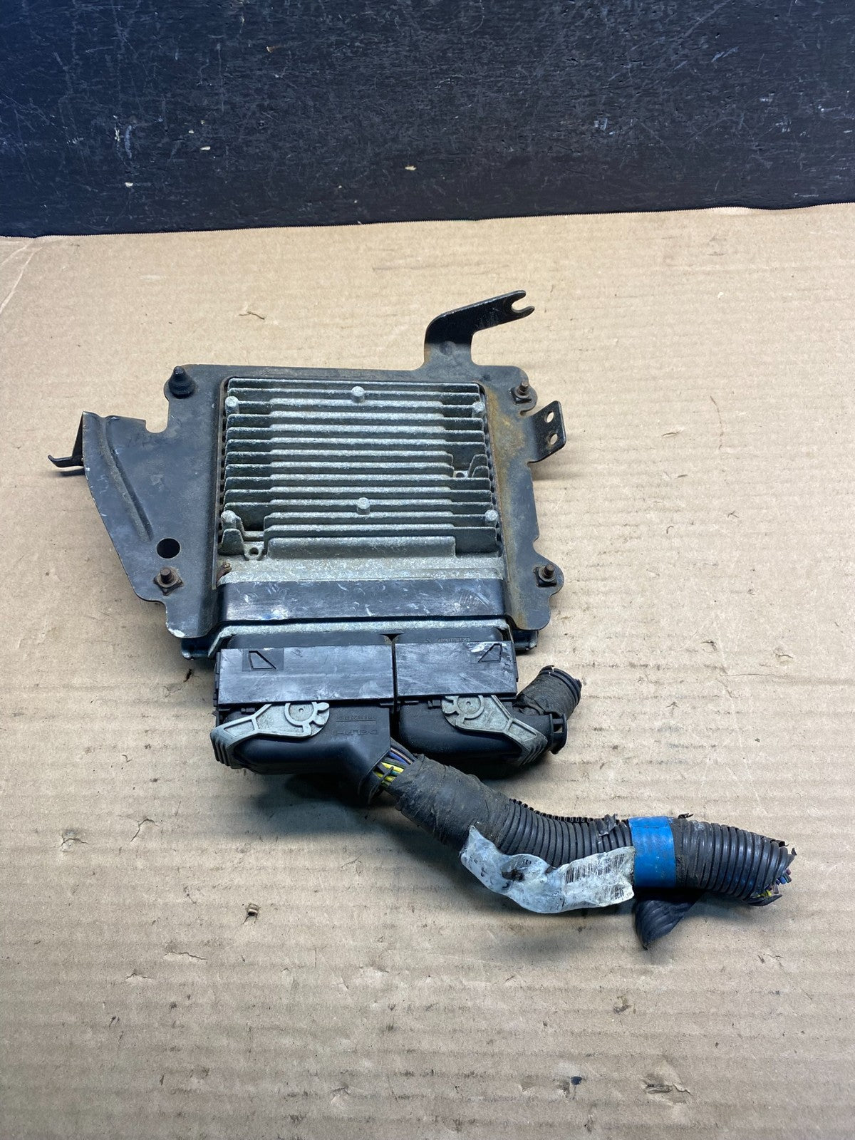 2007 to 2010 Dodge Avenger Sebring Engine Control Unit ECU AE0104 DG1