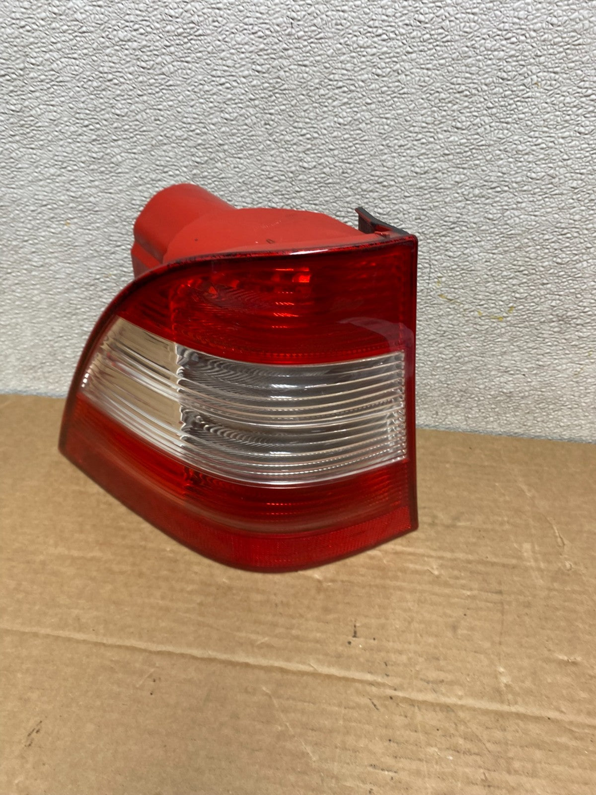 2002-2005 Mercedes ML350 ML-Class Left Driver Lh Side Tail Light OEM Z1338 DW0