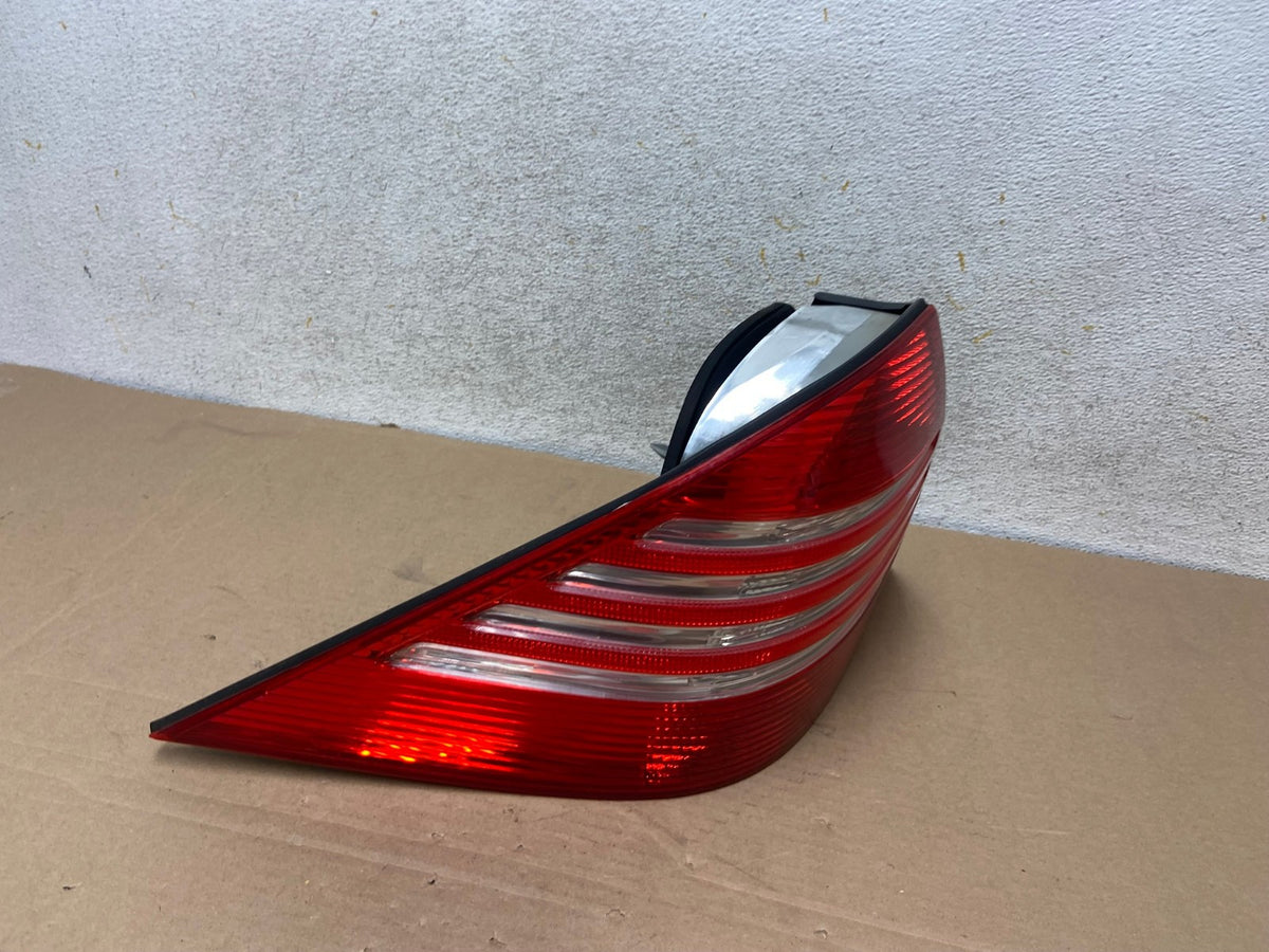 2003-2006 Mercedes-Benz S-Class Tail Light Left Driver Lh Side AH9344 LK2
