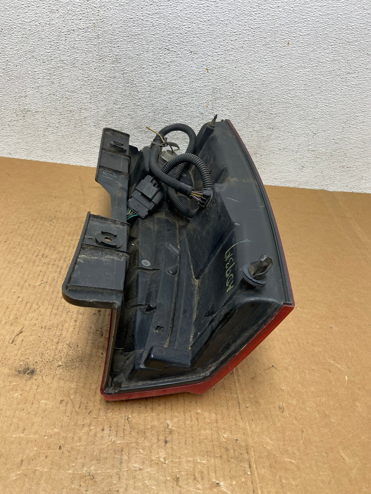 2007 to 2014 Cadillac Escalade Right Passenger RH Side Tail Light AD9319 LK6