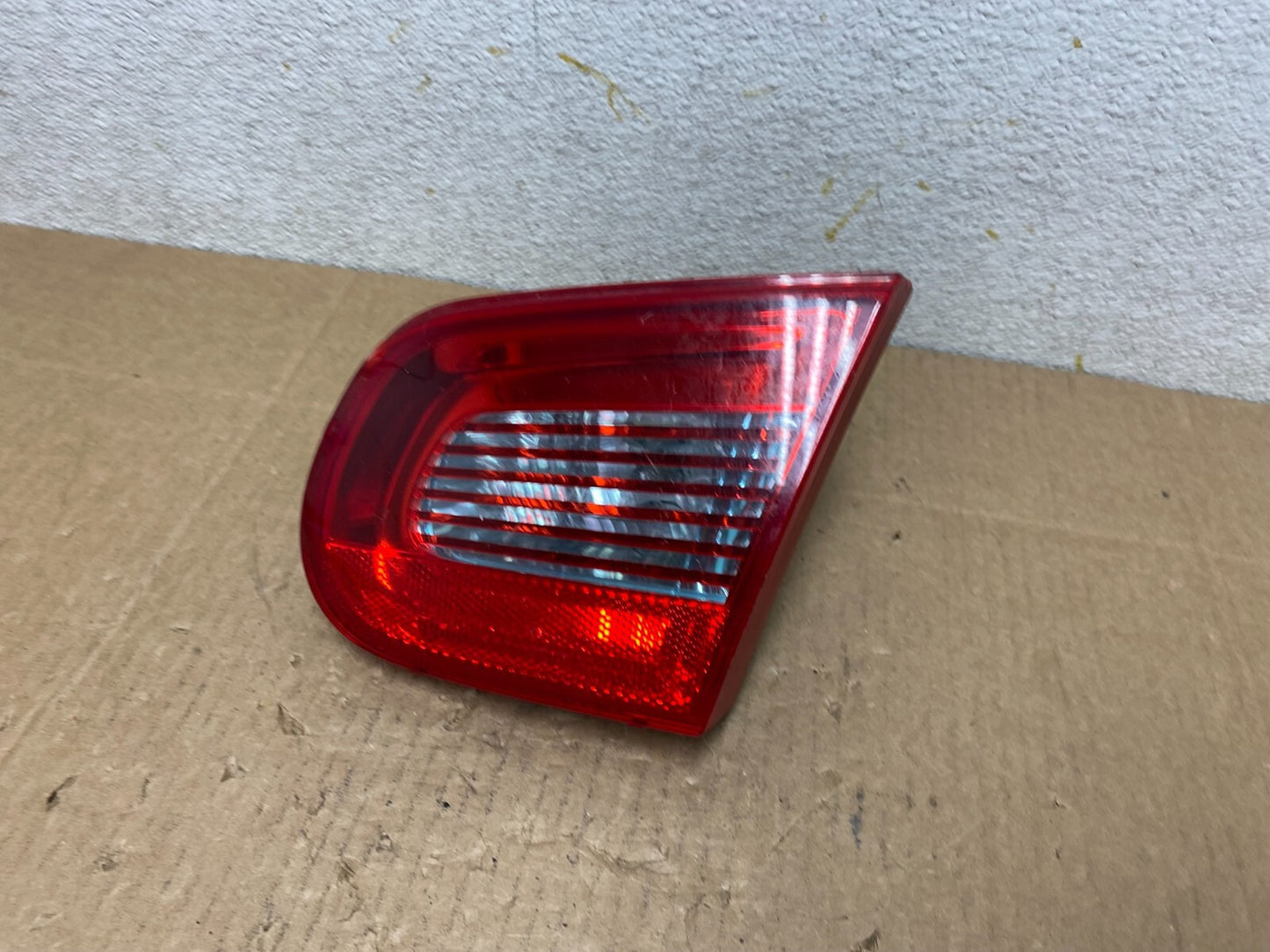 2007 2008 2009 2011 Volkswagen Eos Right Passenger Rh Tail Light inner OEM O74301