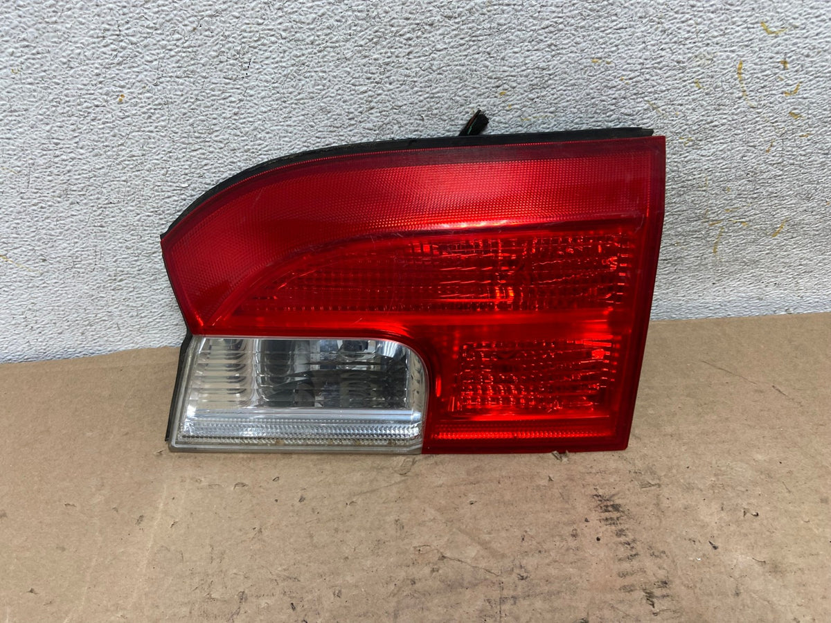 2010 - 2017 GMC Terrain Tail Light Inner Right Passenger Rh AI0937 LK0