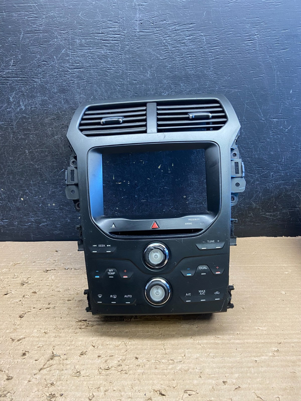 2011 to 2014 Ford Explorer Radio Climate Control Trim Bezel Panel ag8760 DG0