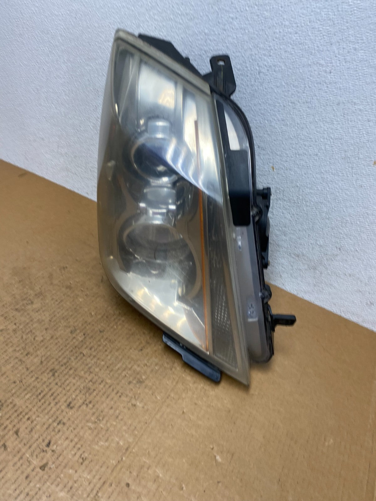 Halogen 2008 to 2014 Cadillac CTS Headlight Right Passenger Rh AE0463 DW1
