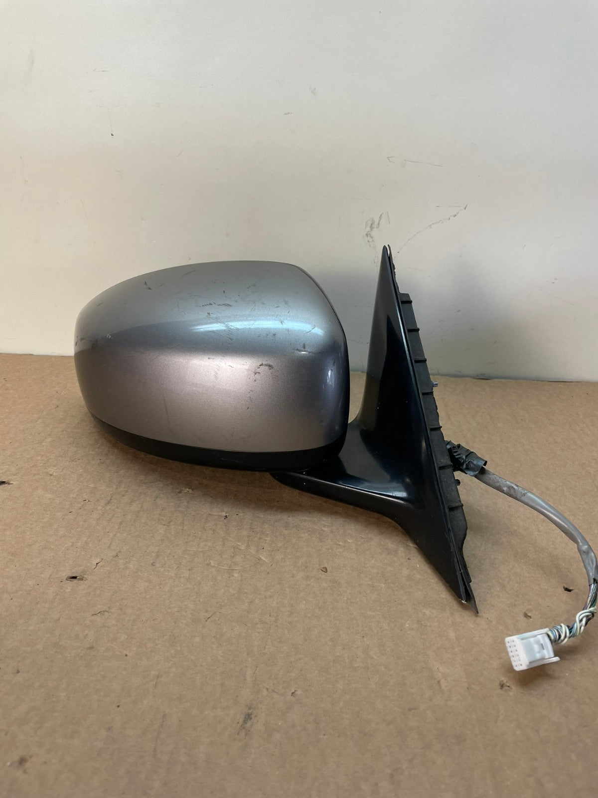 2006 to 2008 Infiniti M35 M45 Right Passenger Side View Mirror AH0244 LK0
