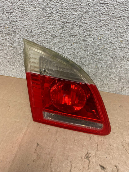 2006 - 2007 BMW 5 530i E61 Touring Left Driver LH Inner Tail Light Oem R3250 DW0