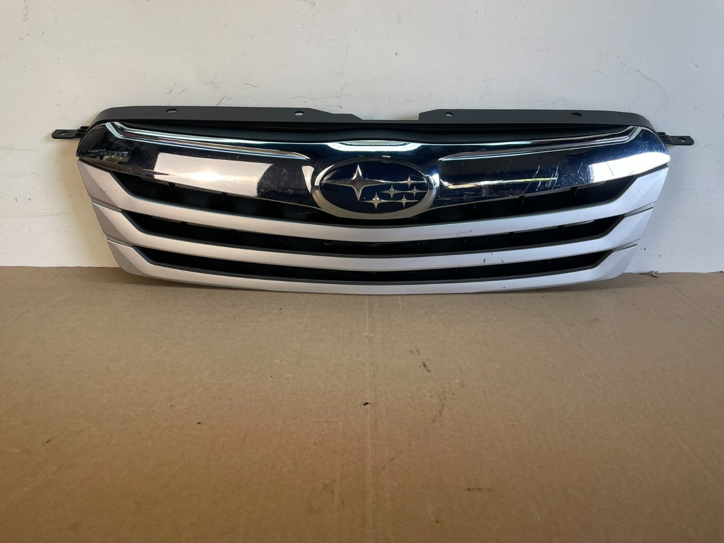 2010 to 2012 Subaru Legacy Outback Wagon Front Grill Grille AG7590 DG0