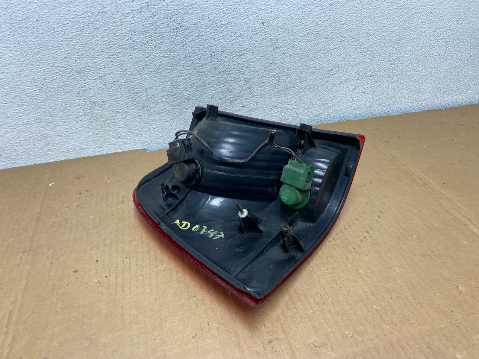 2002 to 2005 Ford Explorer Right Passenger Rh Side Tail light AD0747 LK5