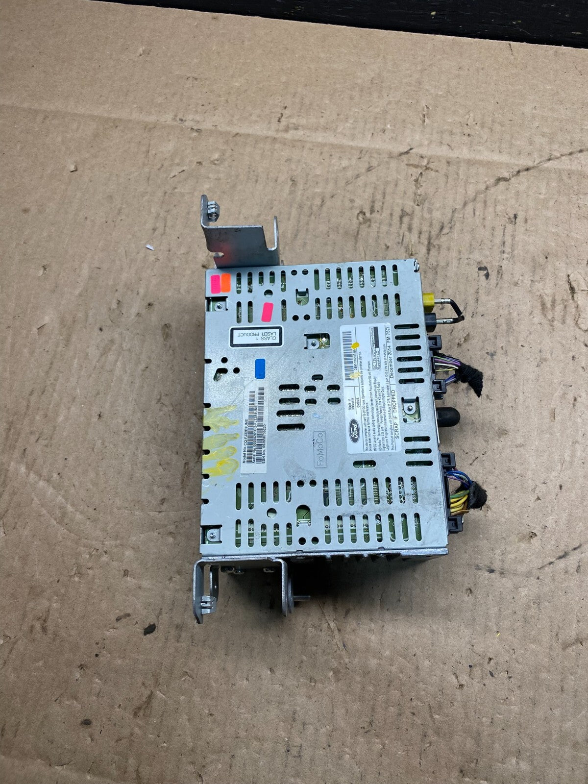 2015 Lincoln Mkt Am Fm Cd Player Radio Receiver OEM o6971 DG4