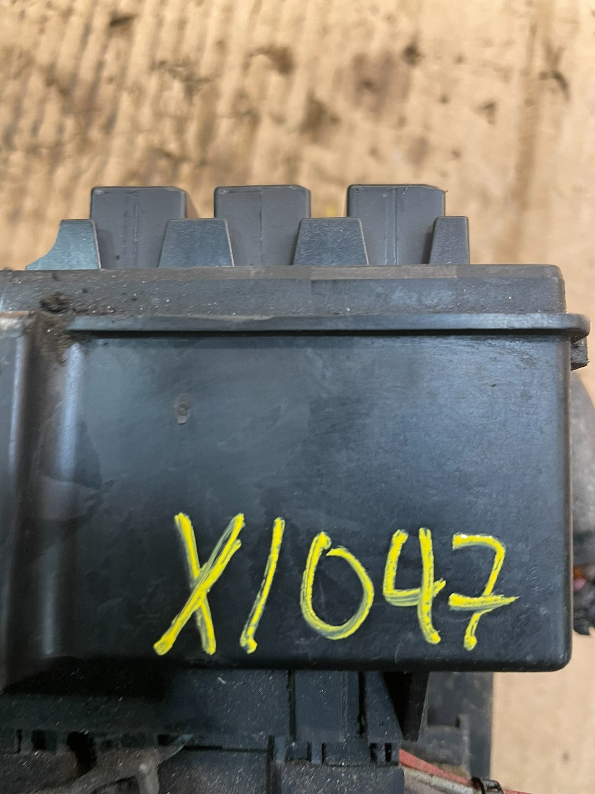2005 Jeep Grand Cherokee Fuse Box BCM Body Control Module Oem x1047 DG7