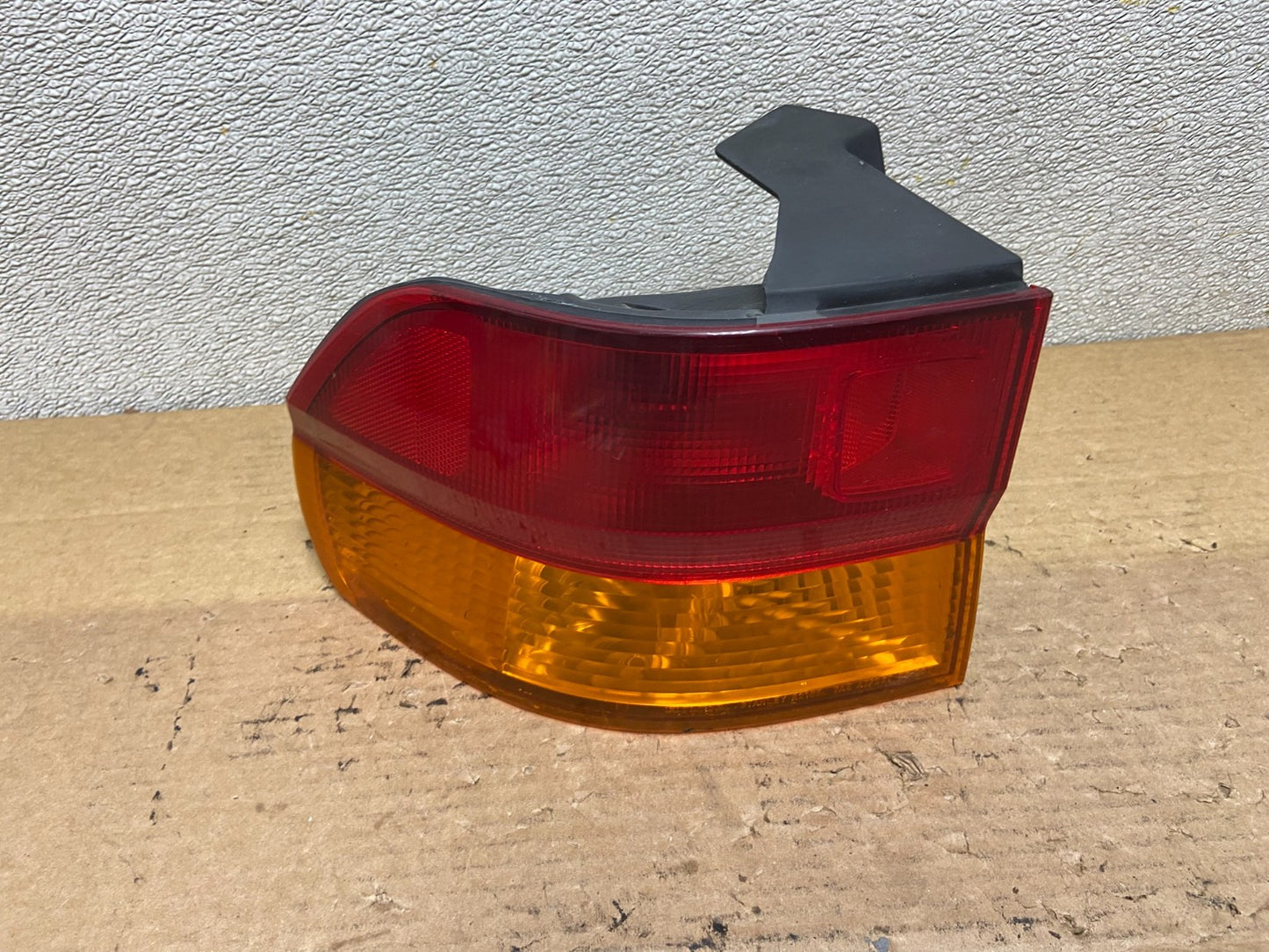 2002 2003 2004 Honda Odyssey Left Driver LH Side Tail Light AB5360 LK0