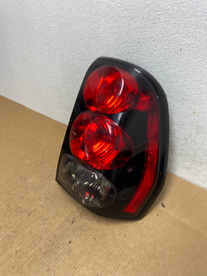 2002 to 2009 Chevrolet Trailblazer Right Passenger Rh Tail Light AD4679 LK1