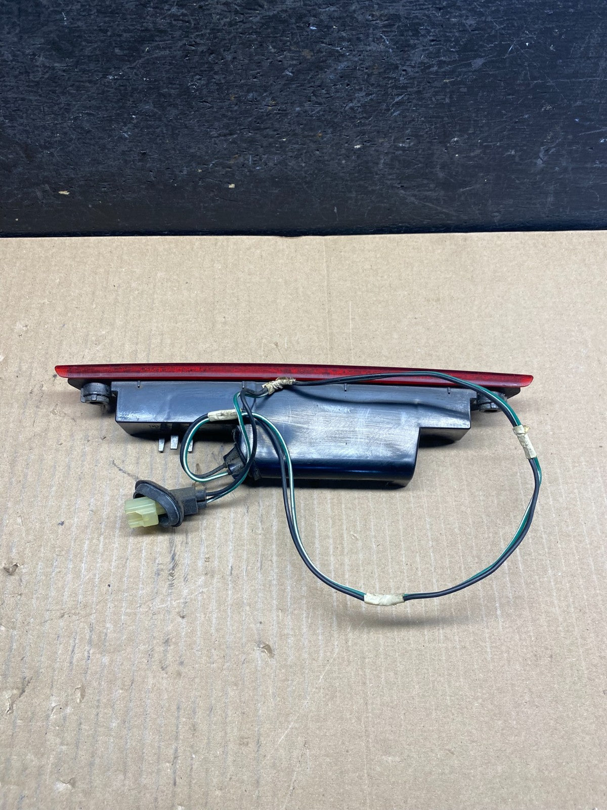 2008 to 2010 Honda Odyssey 3RD Brake Tail Light AH1761 DG3