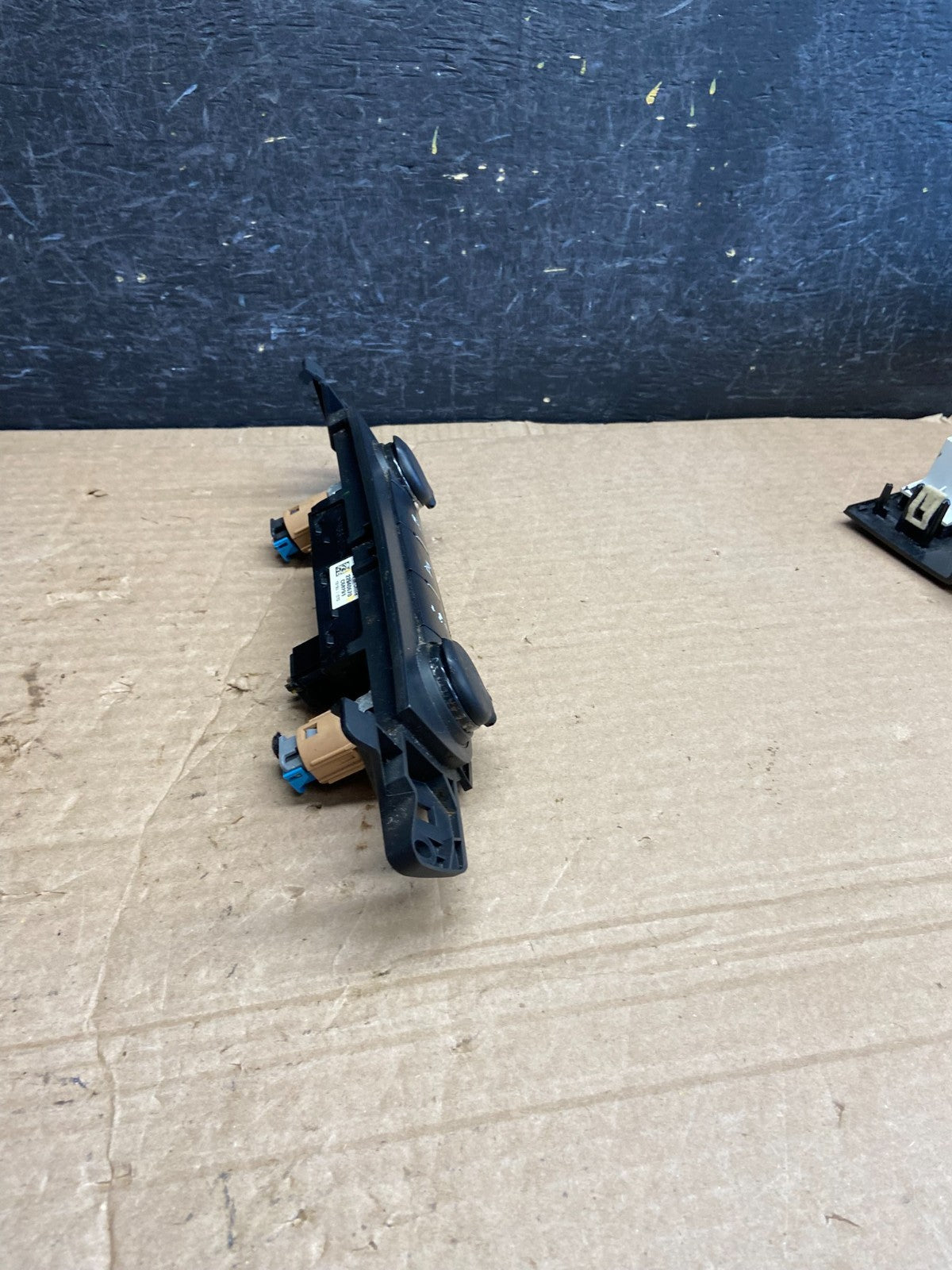 2007-2014 Chevrolet Tahoe Silverado Yukon Pedal Traction Control Switch AF22011