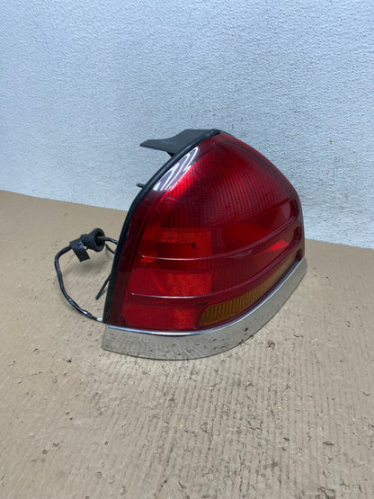 1998-2003 Ford Crown Victoria Left Driver Lh Side Tail Light AF2955 LK2