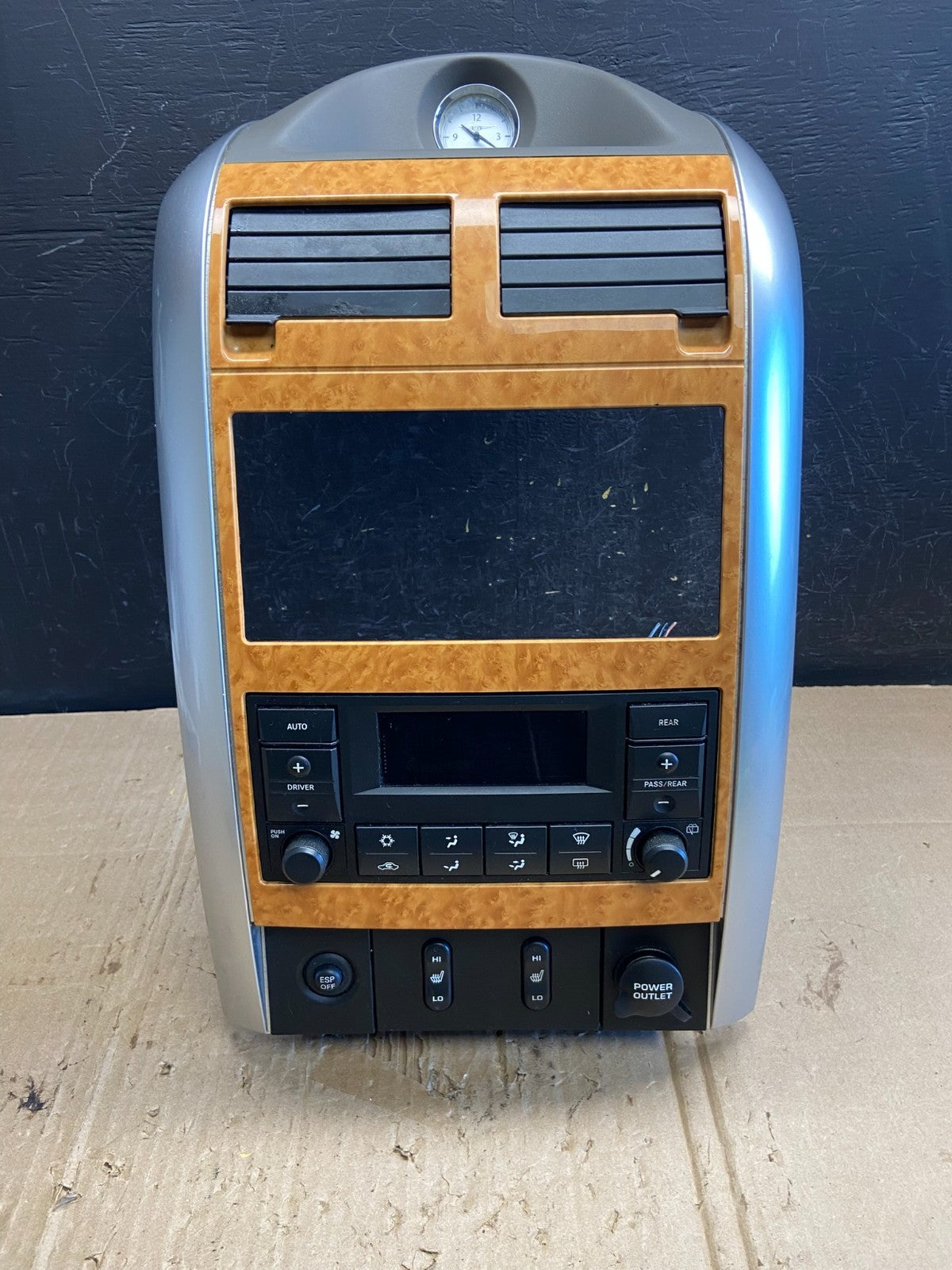 2007-2009 Chrysler Aspen Heat Climate Temperature Control Radio Bezel af6289 DG0