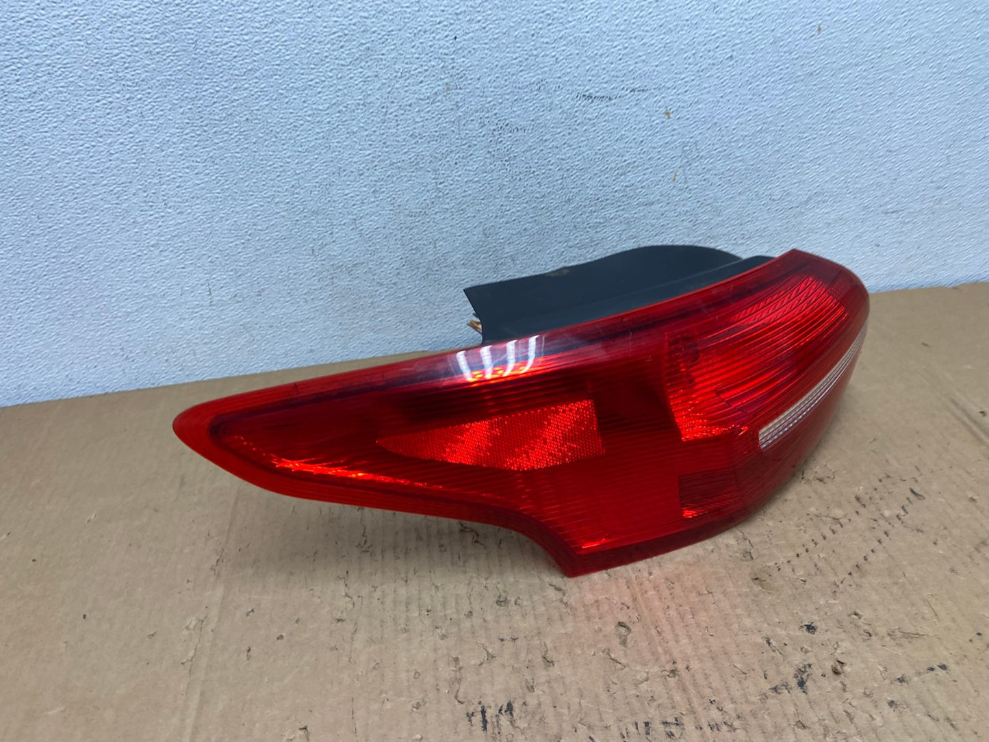 2015 - 2018 Ford Focus Sedan Left Driver LH Tail Light AD2441 LK2