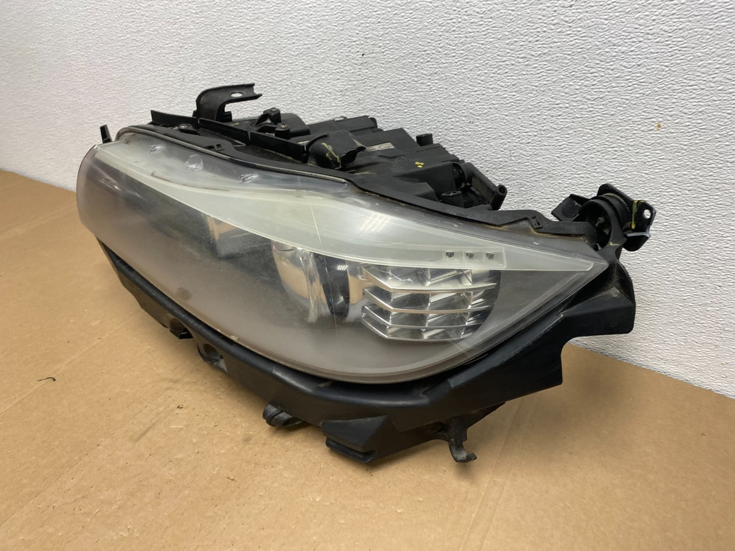 2009-2011 Bmw 3 Series 328i 4/D Sedan Left Driver LH Headlight Xenon AC56231