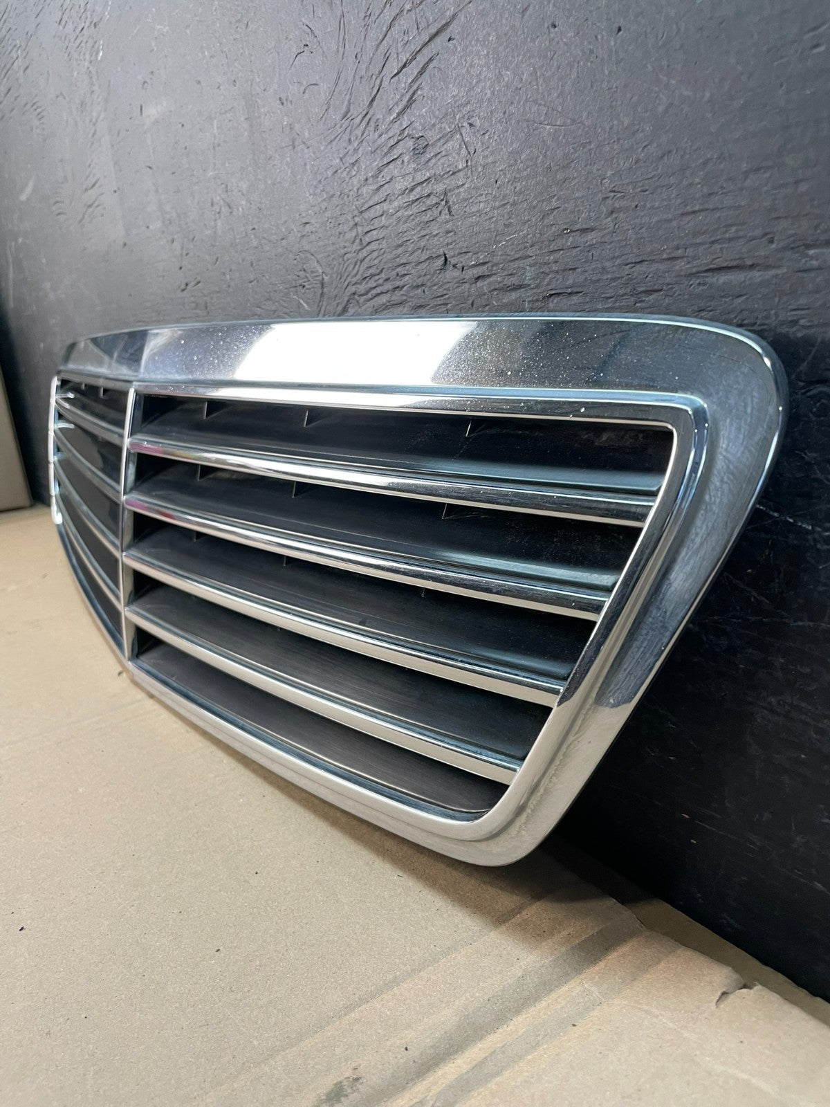 2000 to 2002 Mercedes-Benz S-Class S500 S430 Front Upper Grille AD83841