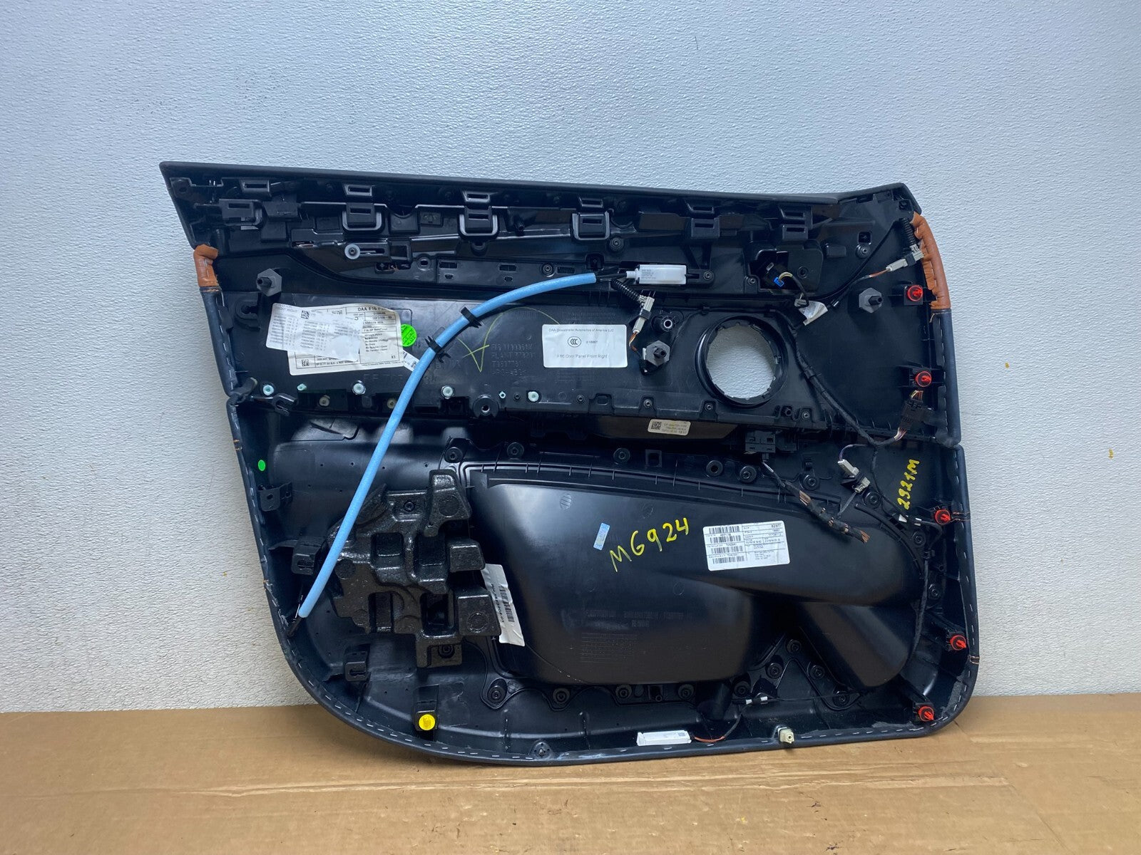 2014 to 2018 Bmw X5 Front Right Passenger Side Door Panel Cover OEM M6924 DG6