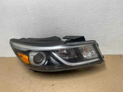 2015-2018 Kia Sedona Right Passenger RH Side Headlight Halogen AE9785 DW0