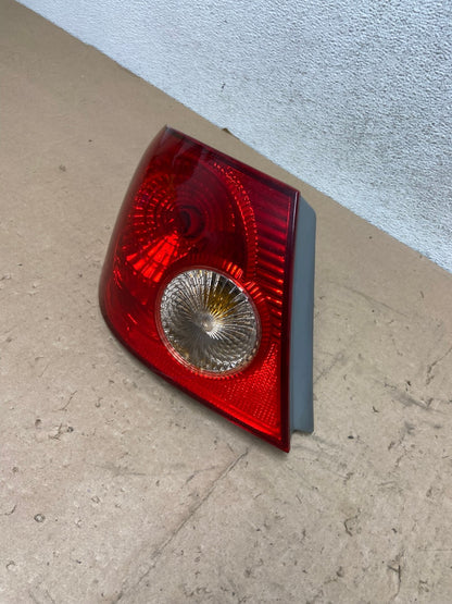 2005 to 2008 Toyota Corolla Left Driver Lh Side Tail Light AG5494 LK1