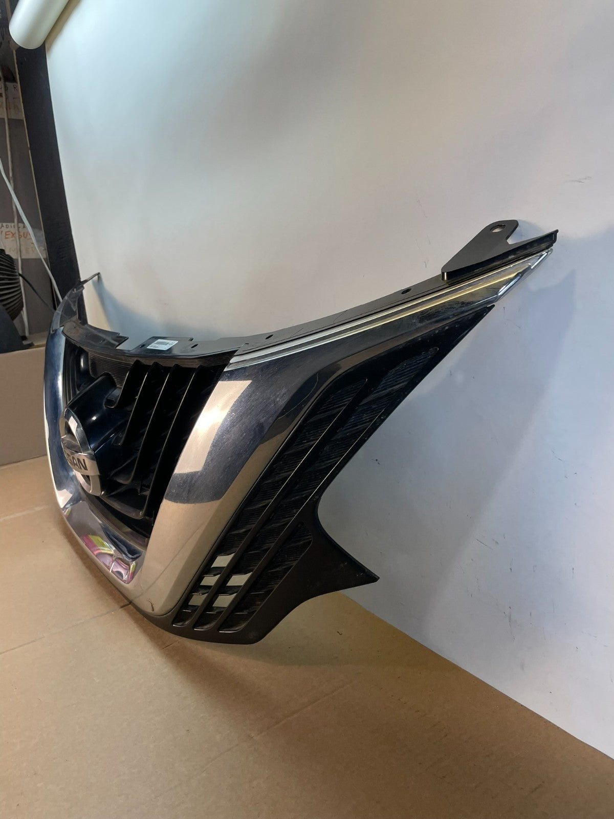2015 to 2018 Nissan Murano Front Upper Front Upper Grill Grille ah6083 DG1