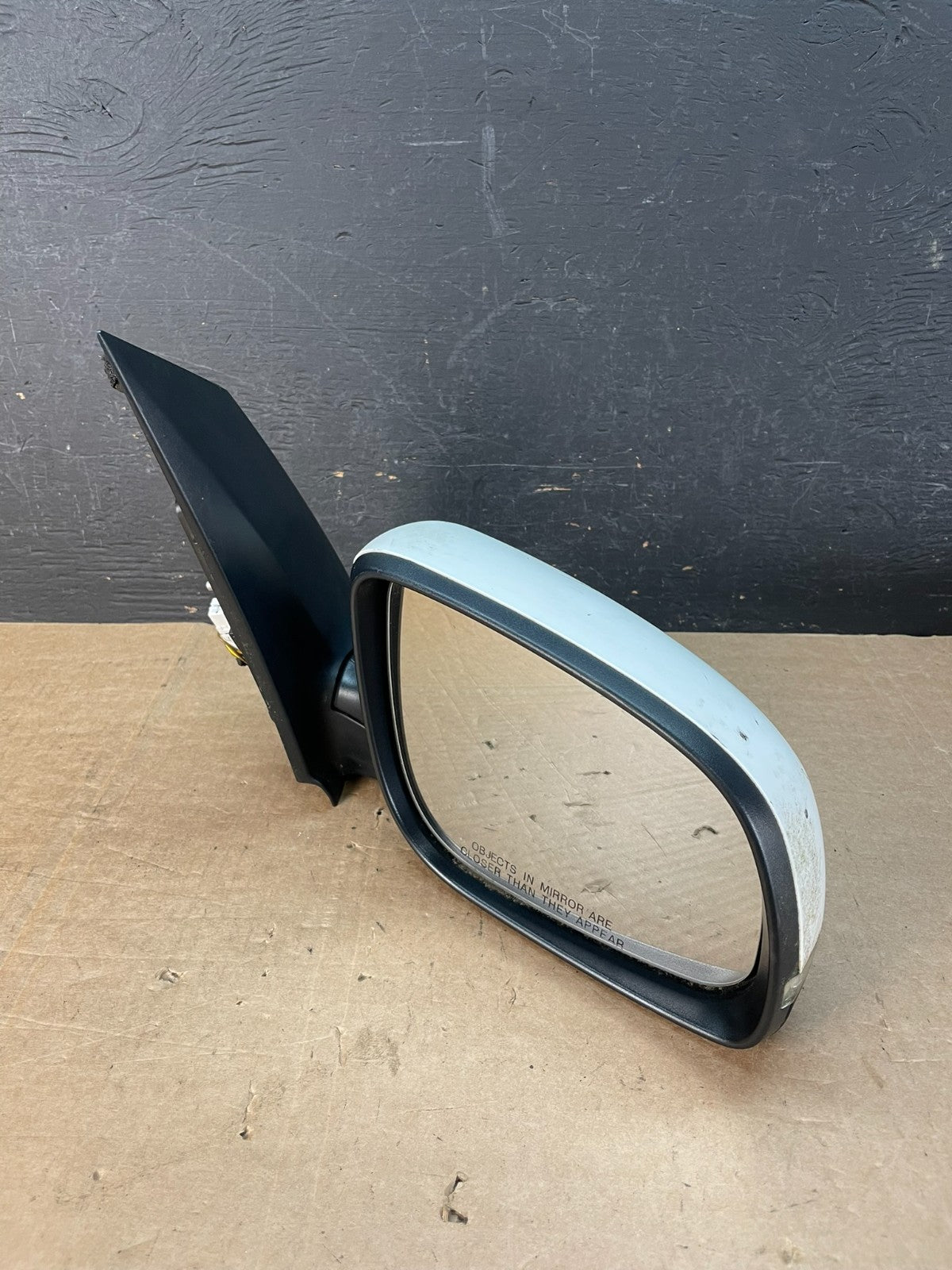 2015 to 2021 Kia Sedona Right Passenger RH Side Door Mirror AE8517 DG2