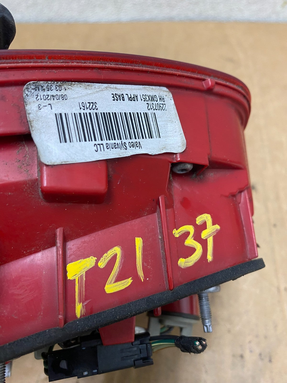 2013-2016 Chevrolet Malibu Right Passenger Rh Inner Tail Light T2137 DW6