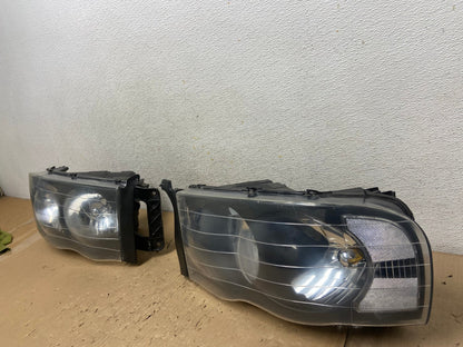 2002 to 2005 Dodge Ram Left+Right Side Halogen Headlights AH2780 LK2