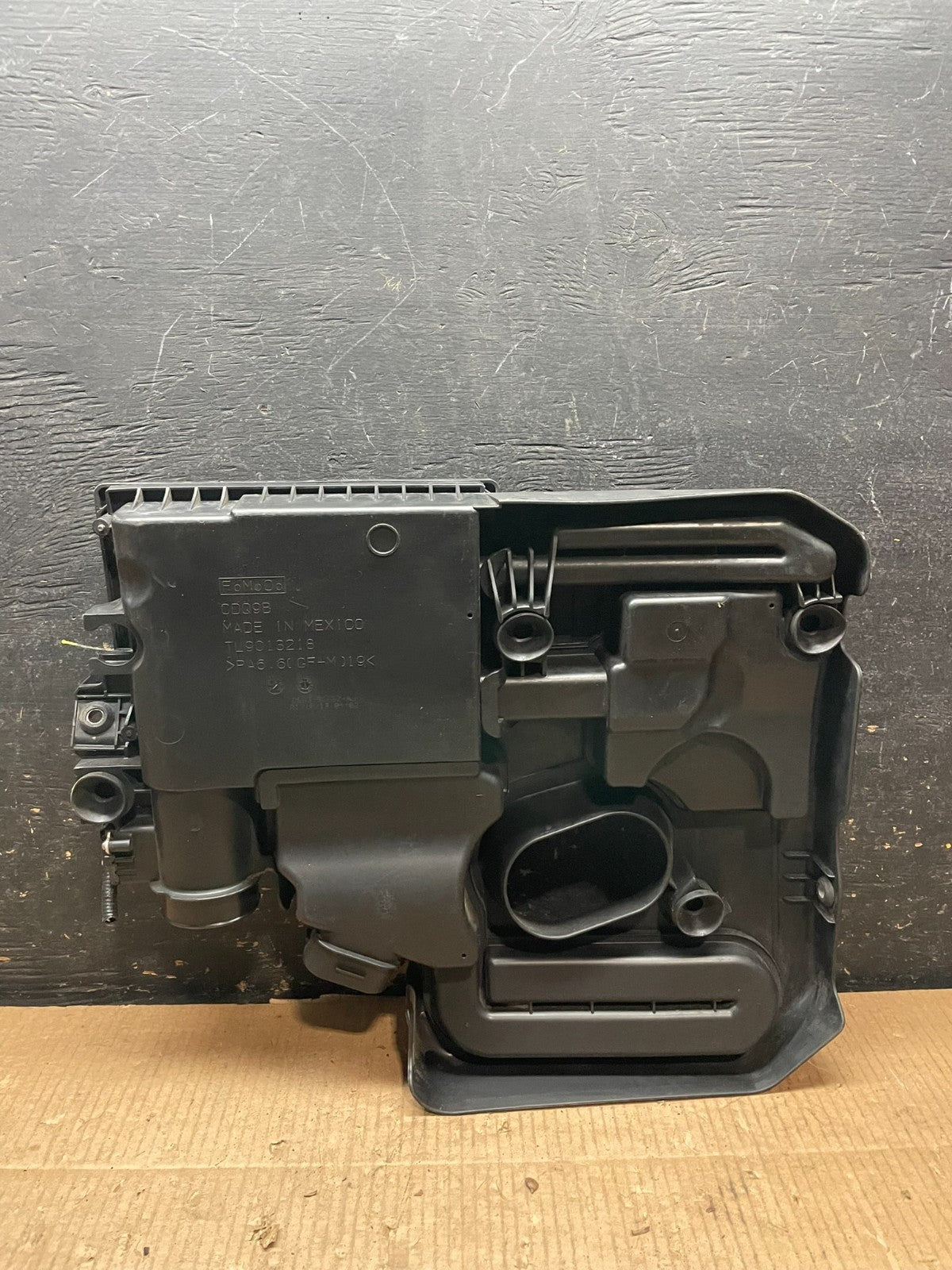 2013 to 2020 Ford Fusion Engine Motor Cover Shield  Black y1962 DG5