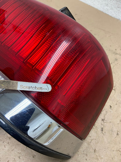 1990 to 1993 Lincoln Continental Right Passenger RH Side Tail Light AG5581 LK3