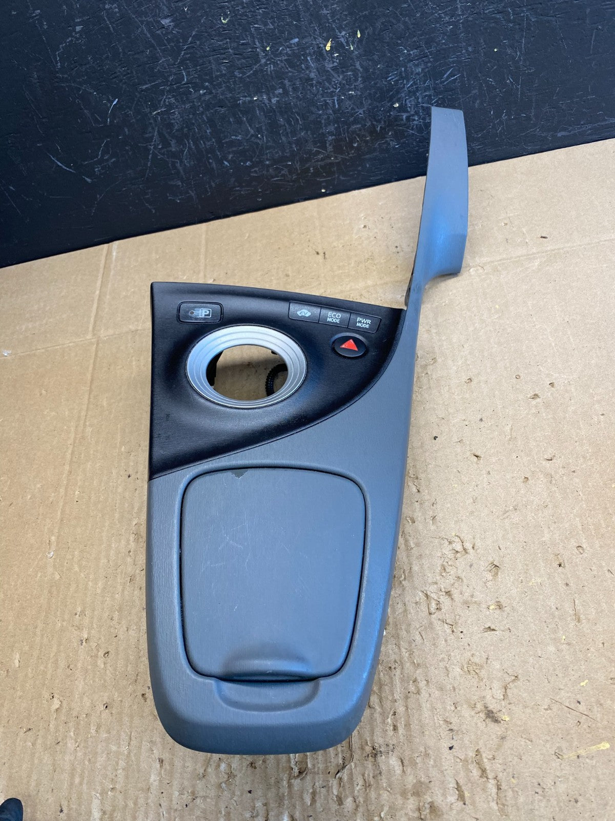 2010 to 2015 Toyota Prius 1.8L Gear Shifter Trim Panel Cover Bezel AC4813 G0