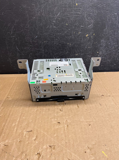 2013 2014 2015 Ford Taurus Radio Stereo CD Player Receiver AM FM Audio AD2170 DG0