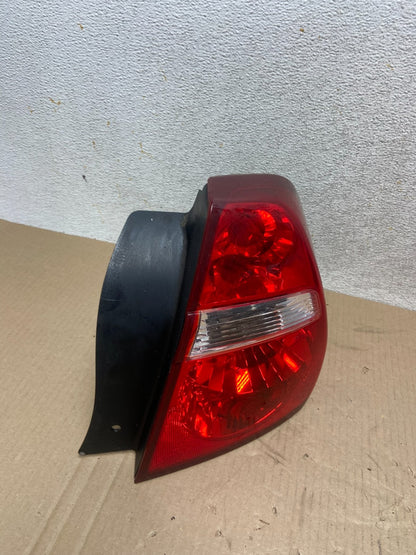 2004 to 2008 Chevrolet Malibu Right Passenger Side Tail Light AI9497 LK2
