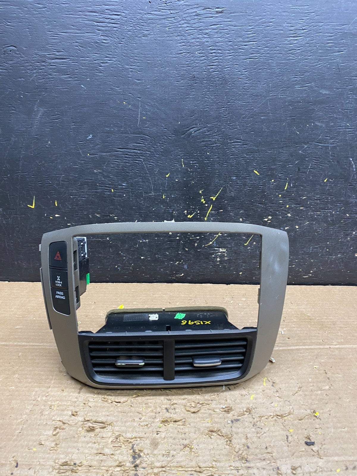 2006-2008 Honda Pilot Center Dash Radio Screen Display Trim Bezel X1598 DG0