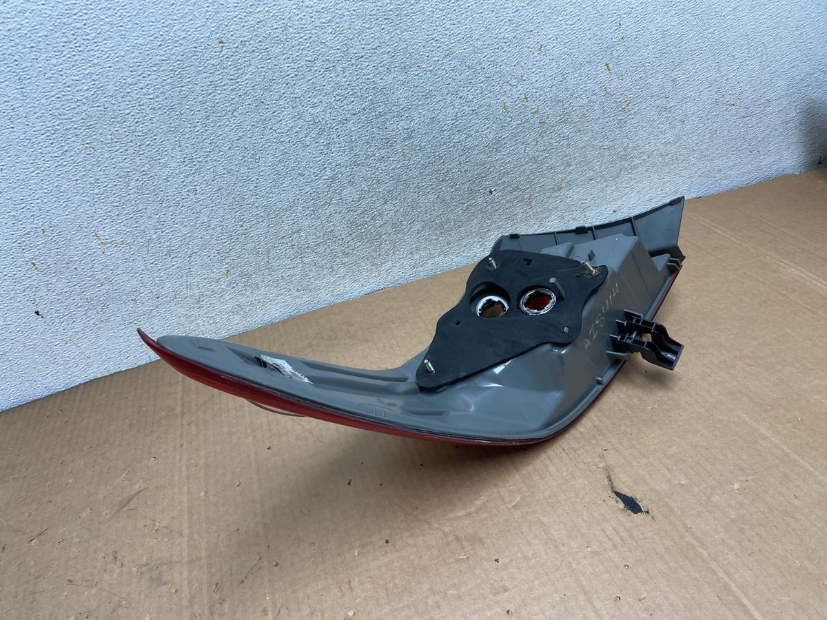 2015 2016 2017 Toyota Camry Right Passenger RH Side Tail Light AI8414 LK7