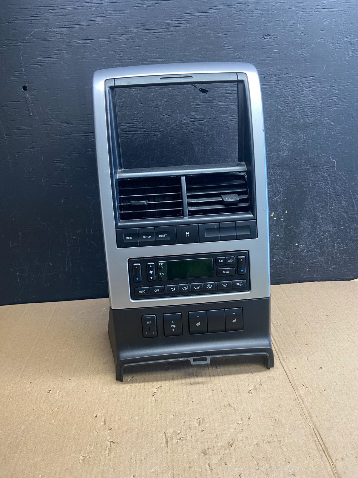 2006 - 2010 Ford Explorer Radio Heater Climate A/C Control Bezel Trim AE3839 DG0