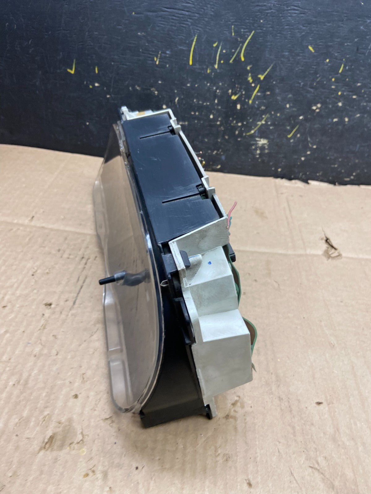 2001 - 2002 Ford Econoline E250 E350 Van Speedometer Instrument Cluster Y2484 DG2