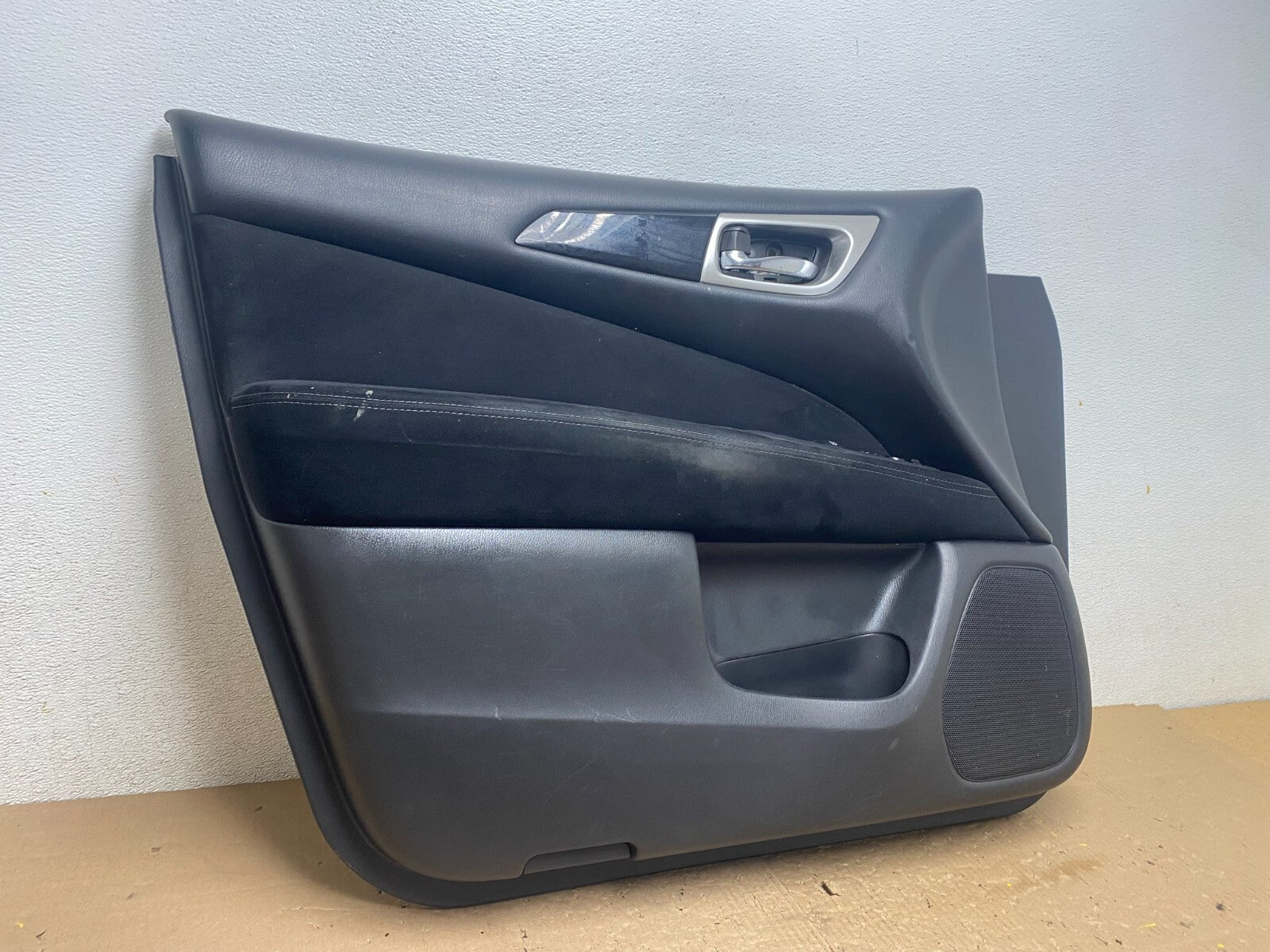 2013 to 2016 Nissan Pathfinder Front Left Driver Door Panel Black M7103 OEM DG2