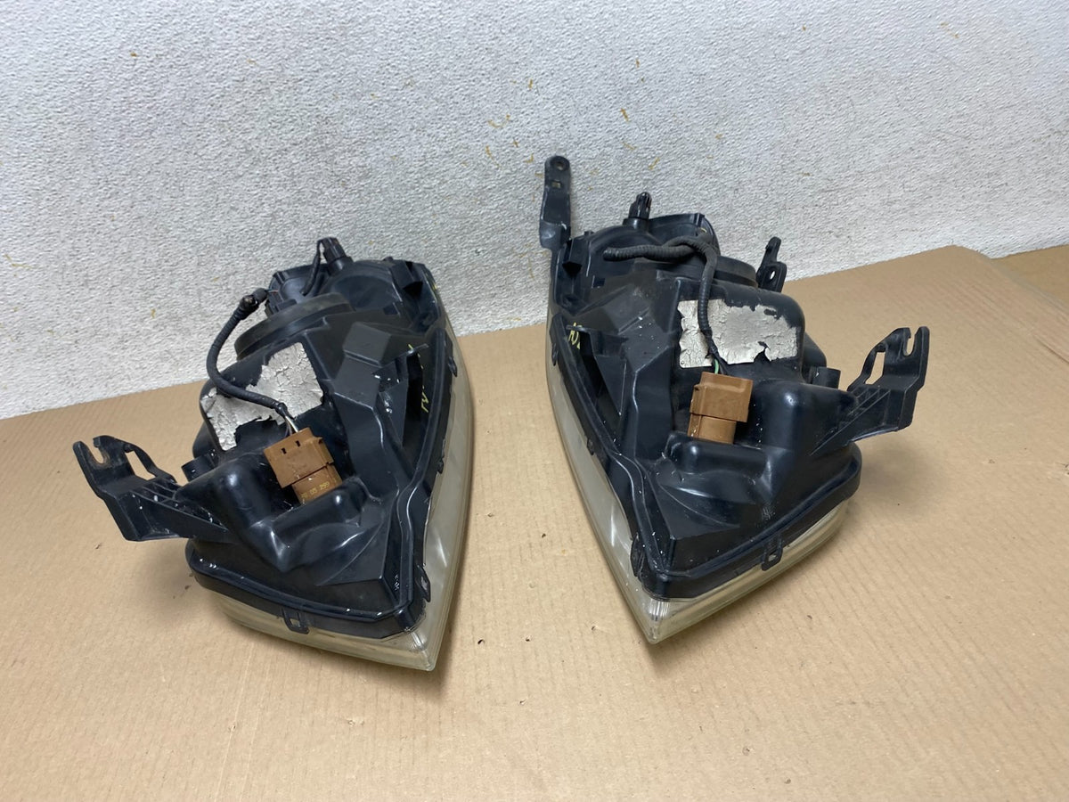 2005 to 2007 Mercury Mariner Left+Right Side Halogen Headlights AJ2371 DW12