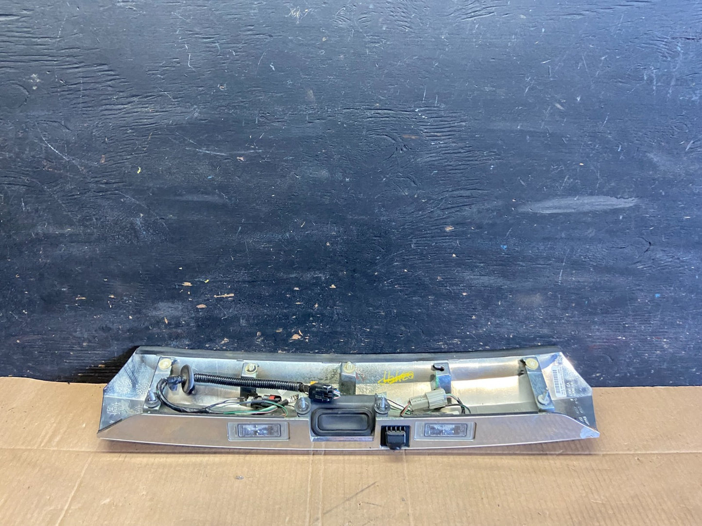 2010-2015 Gmc Terrain Lift Gate Handle Trim Back Up Camera 20881057 R7291 DG5