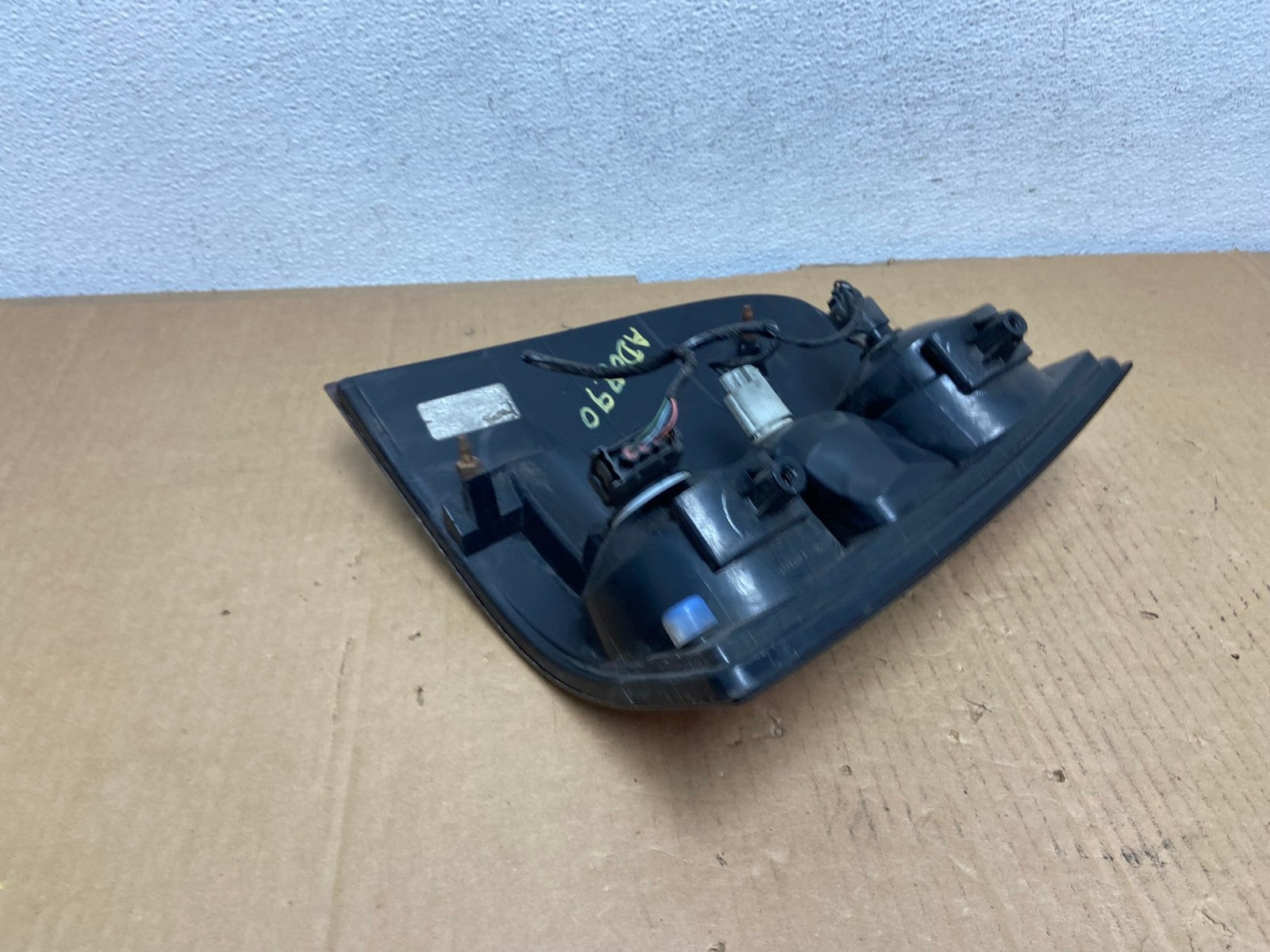 2006 to 2010 Ford Explorer Right Passenger Side Tail light AD0890 LK4