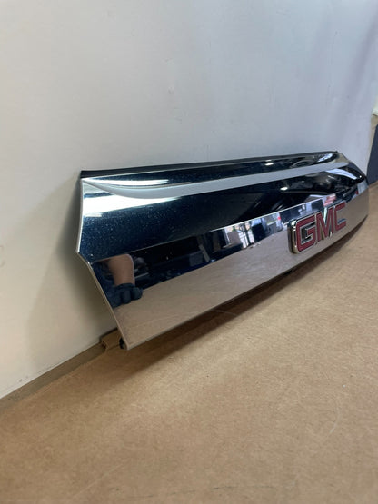 2011-2015 GMC Terrain Tailgate Liftgate Chrome Finish Molding Camera AG0816 DG2