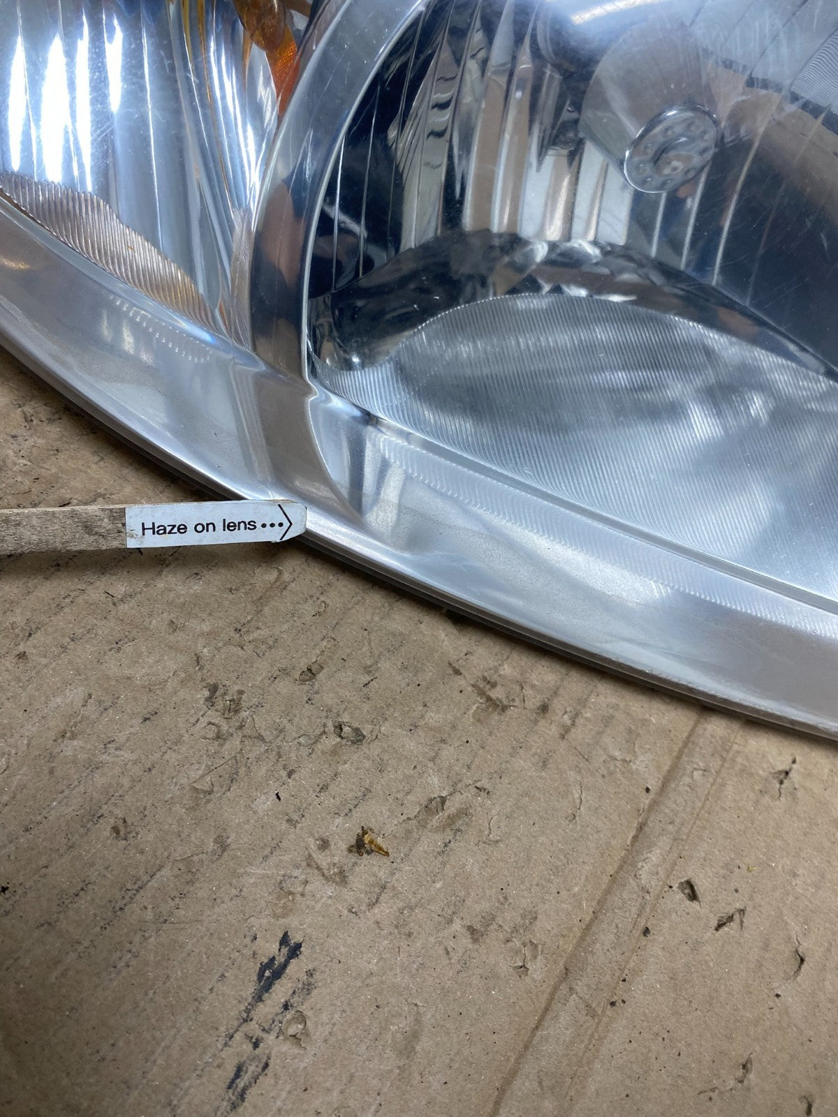 2000 to 2007 Ford Taurus Right Passenger RH Side Halogen Headlight AE9077 DW4