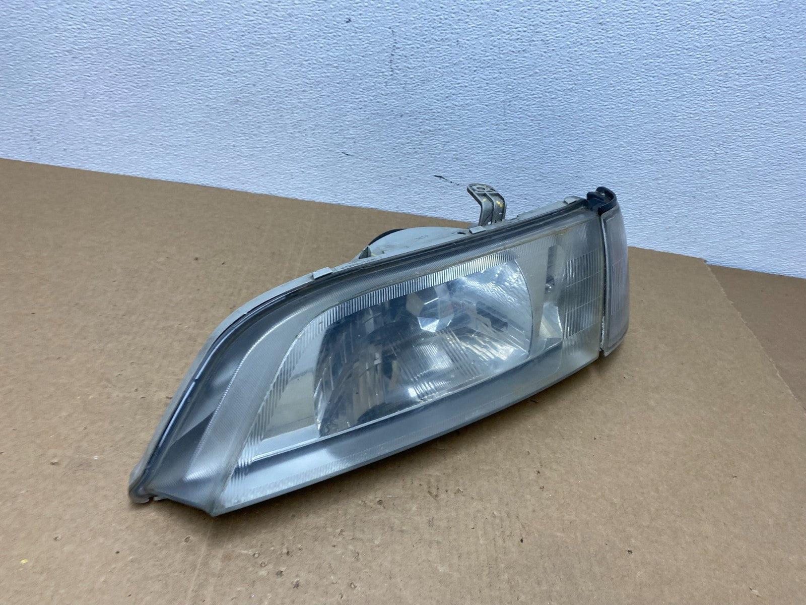 1999 to 2002 Infiniti G20 Left Driver LH Side Halogen Headlight ac1094  DG2