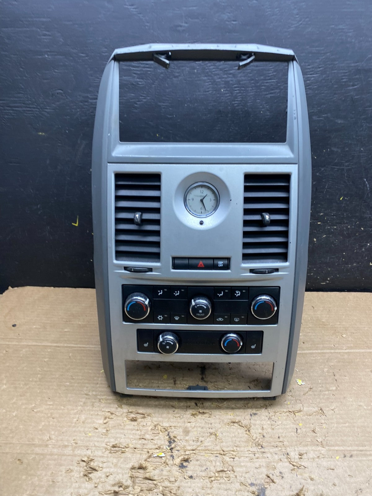 2008 - 2010 Dodge Grand Caravan Radio Bezel Climate Control Heat Heater X1637 DG0